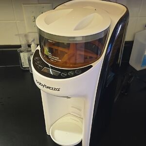 Baby Brezza Formula Pro